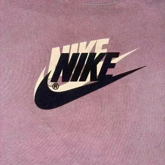 Nike Crop Top - Picture 2 of 7